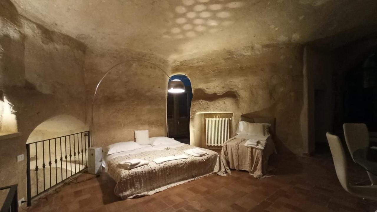 Casa Tudor Art Luxury Rooms Матера Екстериор снимка